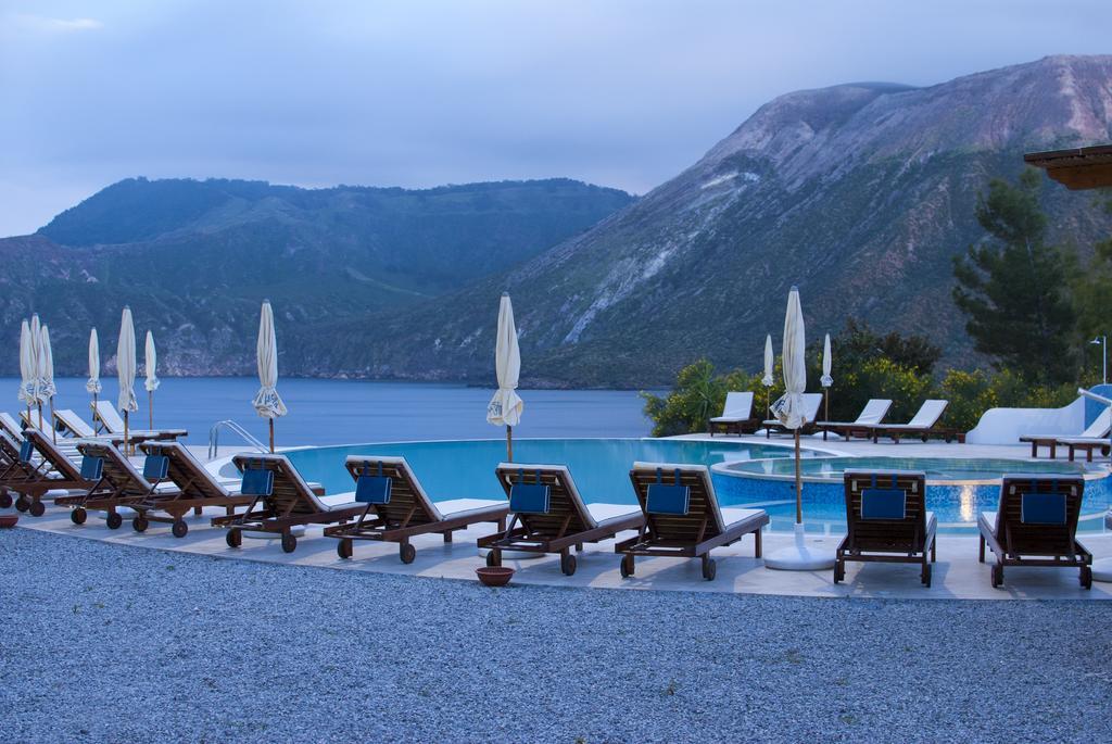 Vulcano Blu Residence Липари Екстериор снимка